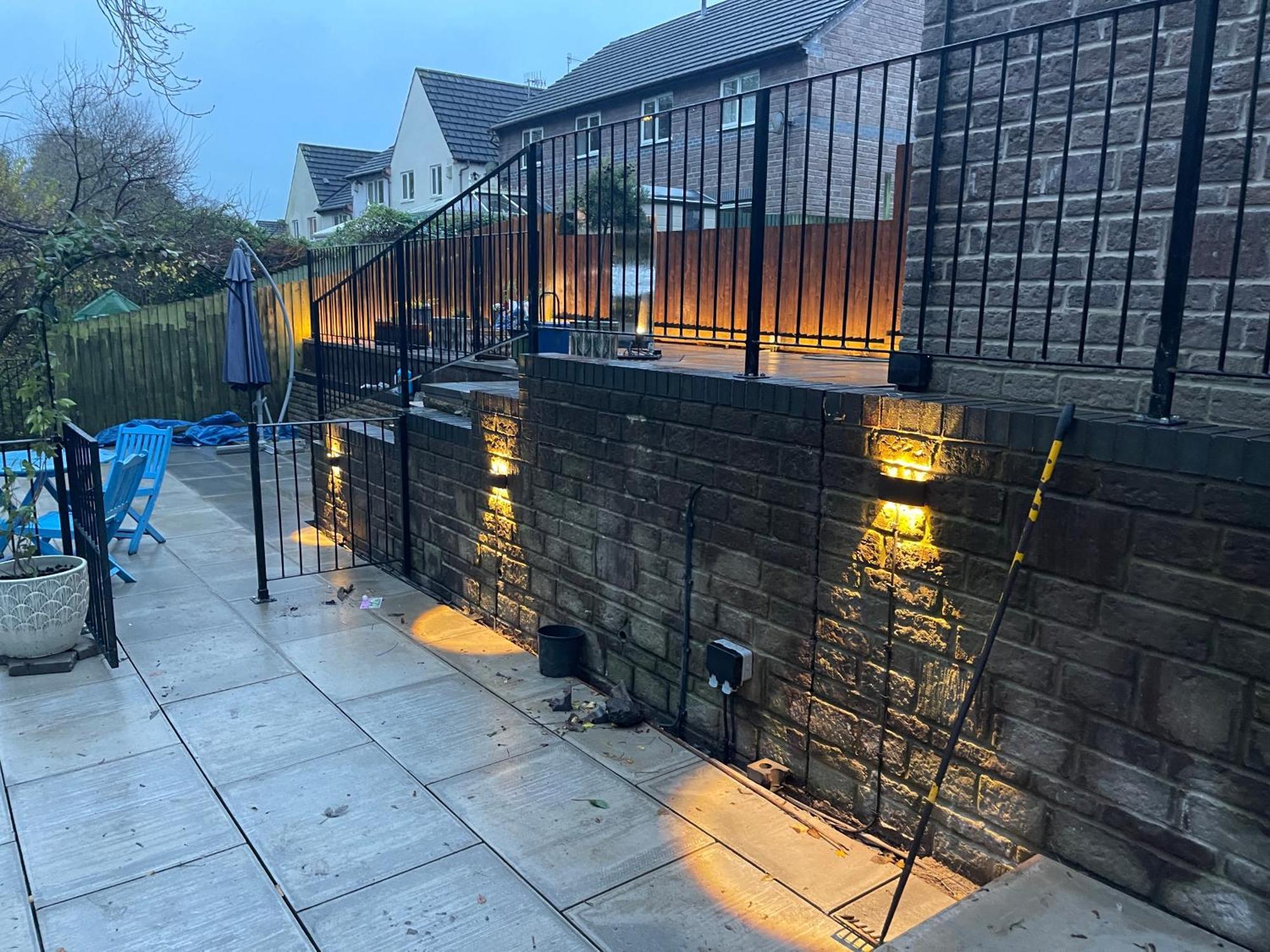 Riverside 2 Bedroom Townhouse With Car Charger アバーガベニー エクステリア 写真